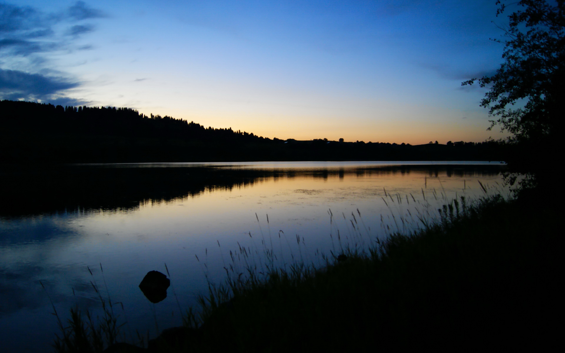 开云官网登录-_湖人队奋勇拼搏，誓夺季后赛席位_，本赛季湖人队