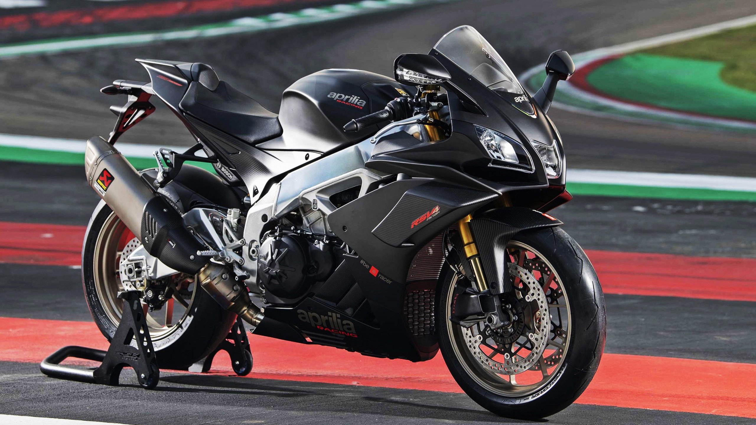 开云官网登录-女子冰球联赛决赛激烈,东北队夺冠捧杯,女子冰球锦标赛直播 第3张 开云官网登录-女子冰球联赛决赛激烈,东北队夺冠捧杯,女子冰球锦标赛直播 第3张